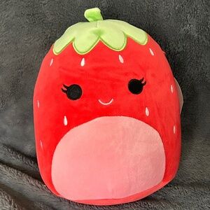 😉Bundle Days😉 New Squishmallows Scarlet 8” Strawberry Red Pink Green